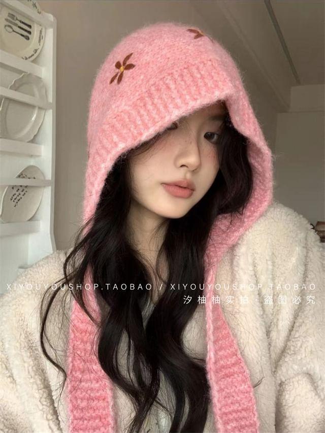 Floral Embroidered Knit Hat Product Image