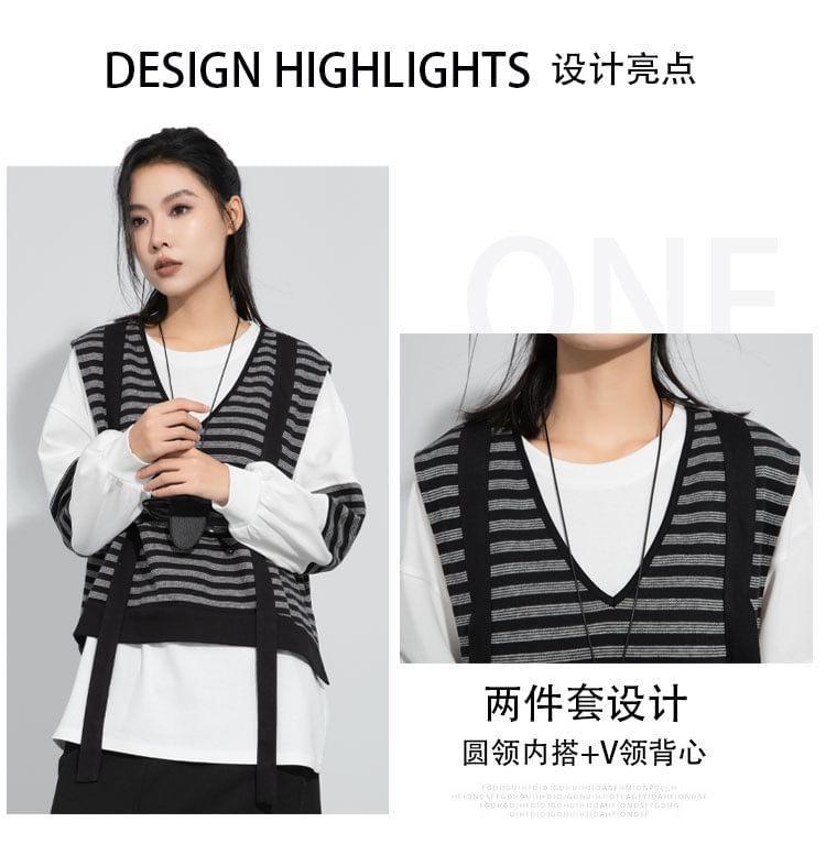 Set: Round Neck Striped Panel Pullover + V-Neck Slit Vest Product Image