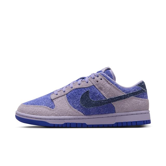 Nike Women's Dunk Low SE Shoes Product Image