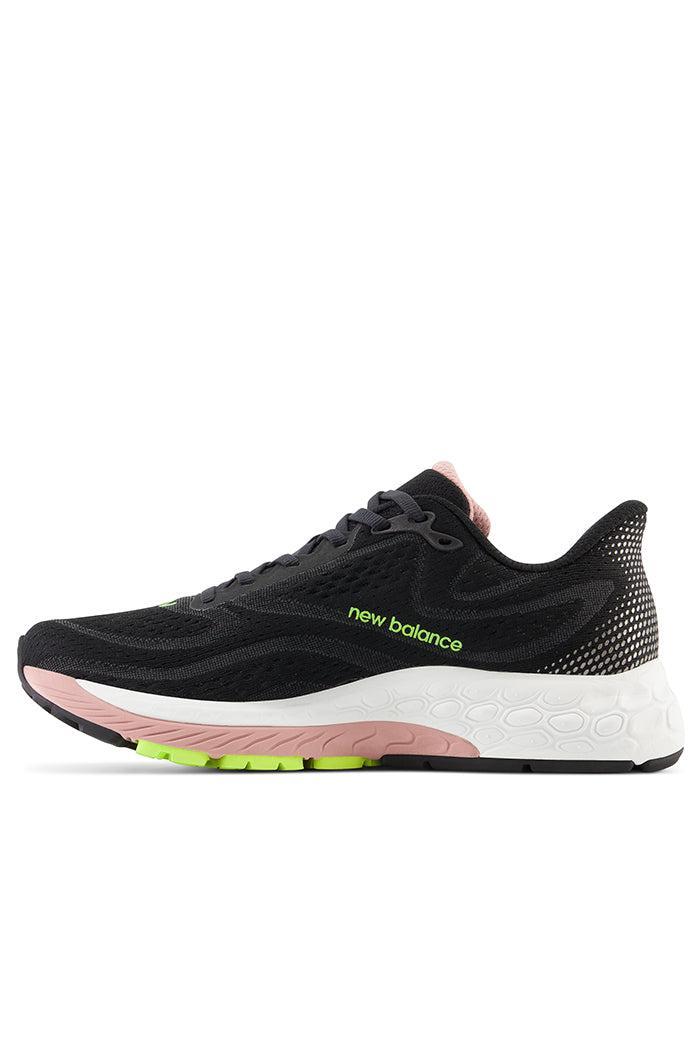 New Balance Women's Fresh Foam X 880v13 in Black Product Image