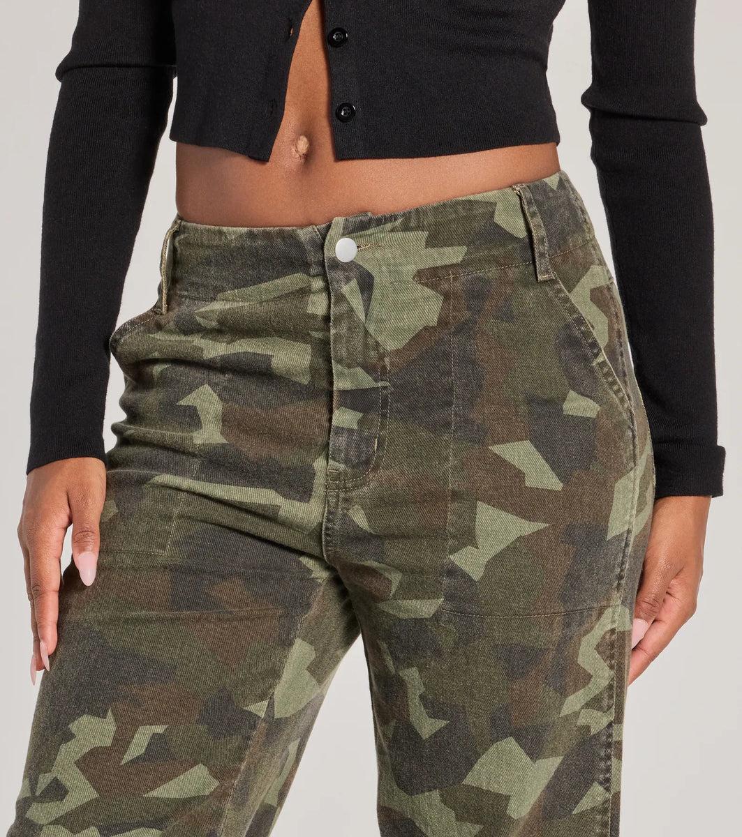 Effortlessly Chic Mid Rise Camo Cargo Denim Pants product image