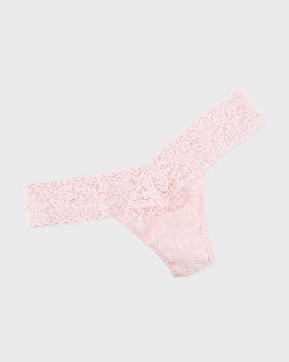 Signature Lace Low-Rise Thong Product Image