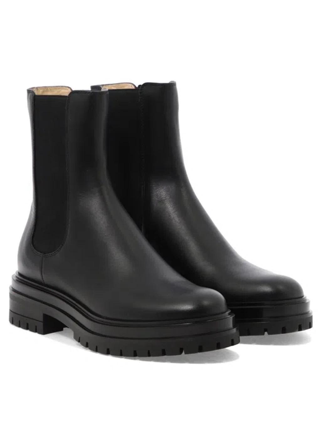 Chelsea Chester Boots In Black Product Image