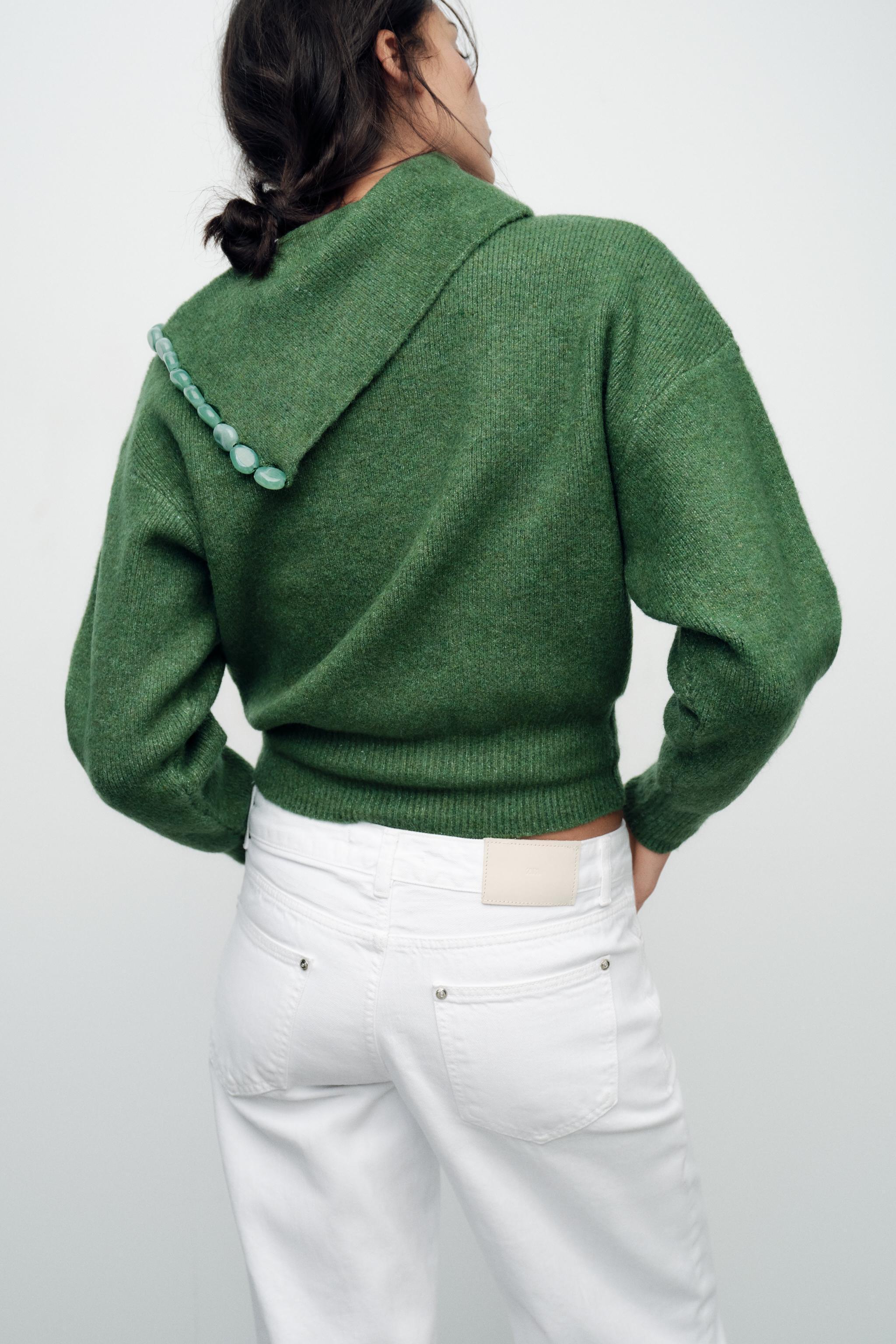 BALL TRIM KNIT SWEATER Product Image