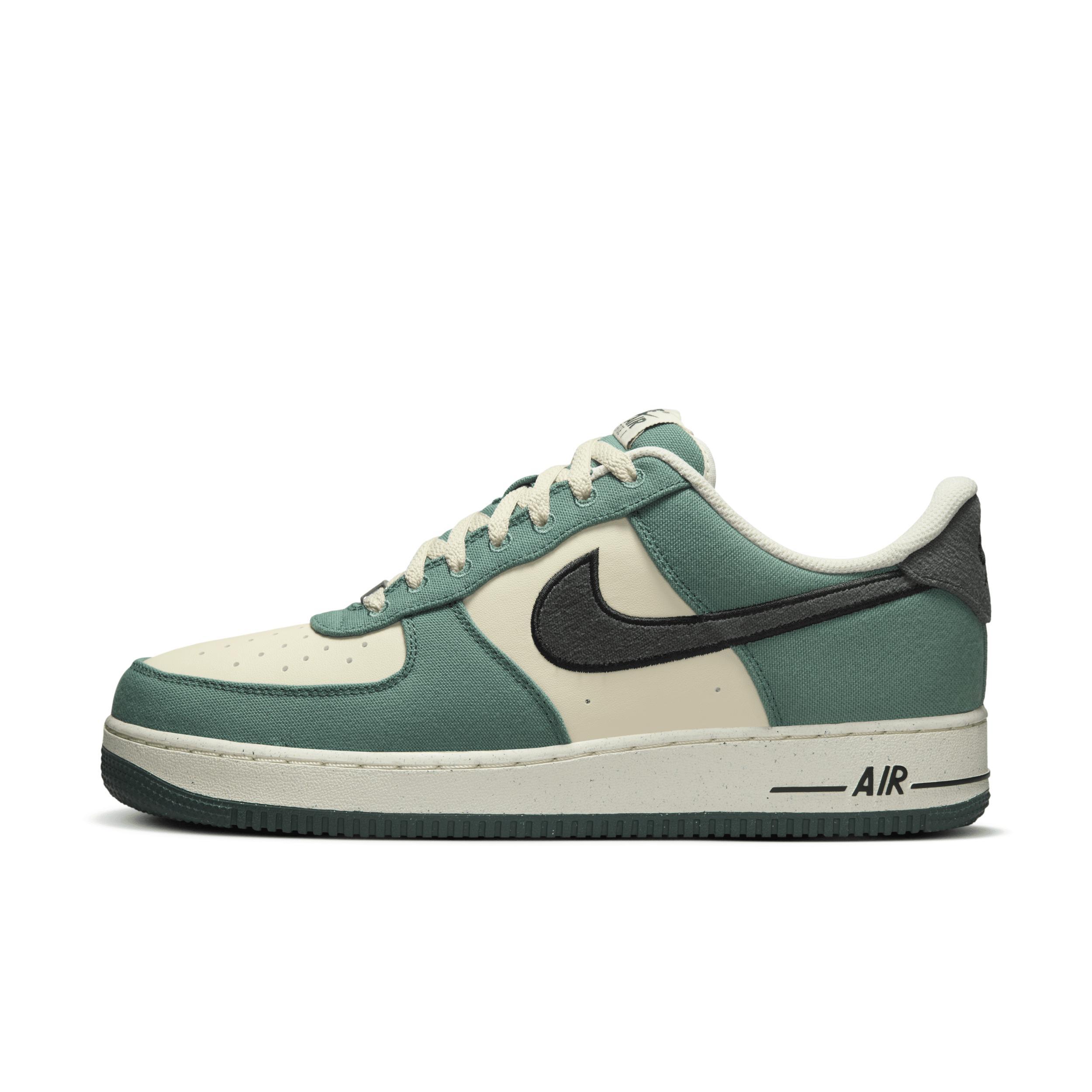 Nike Air Force 1 '07 LV8 Men's Shoes Product Image