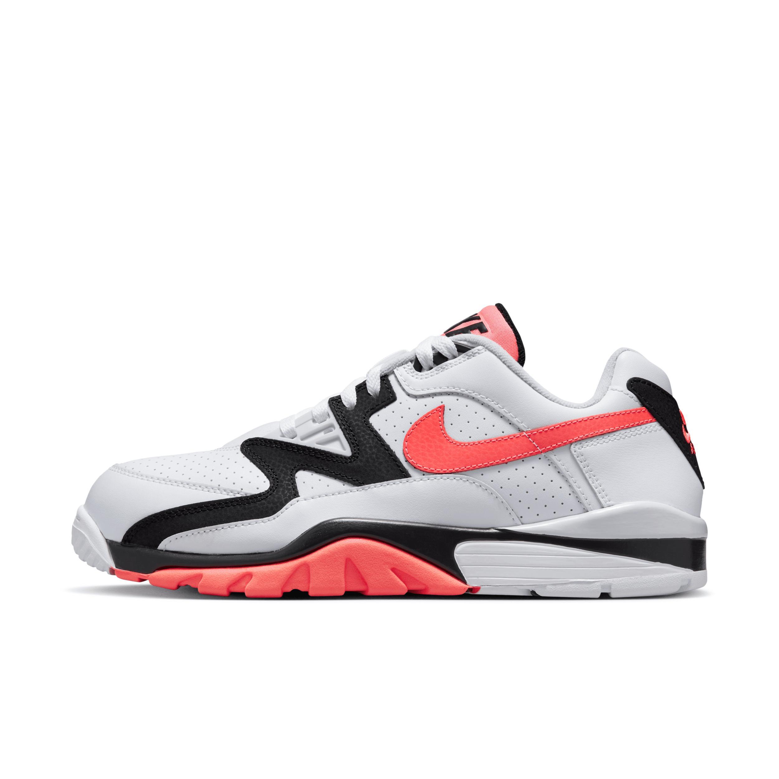 Nike Men's Air Cross Trainer 3 Low Shoes Product Image