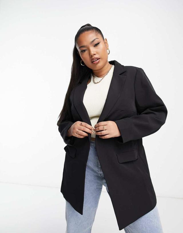 New Look Curve boyfriend blazer in black Product Image