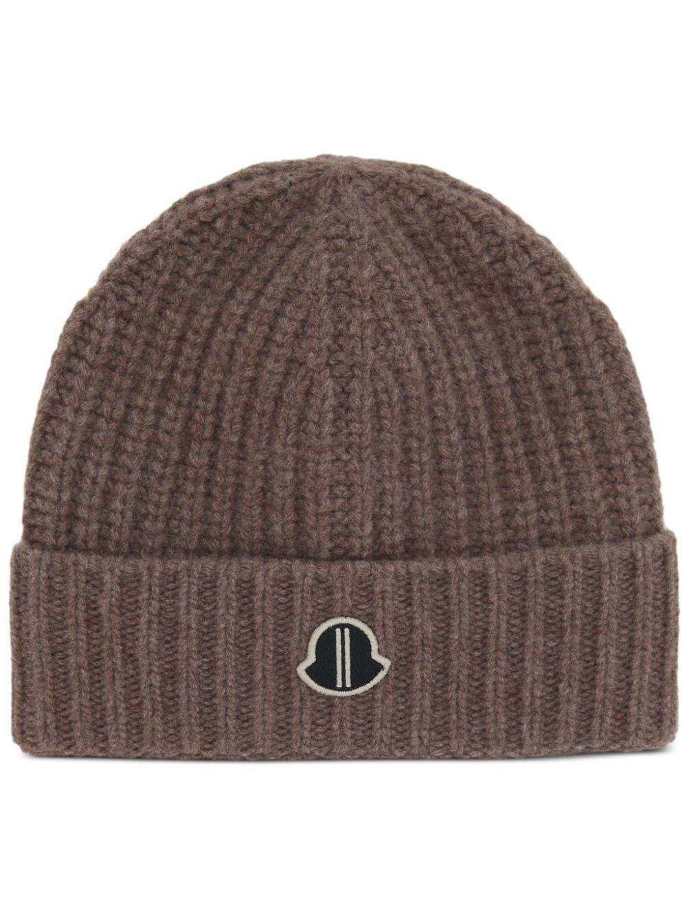 logo-patch beanie product image