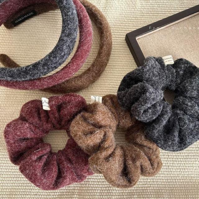 Plain Scrunchie Product Image