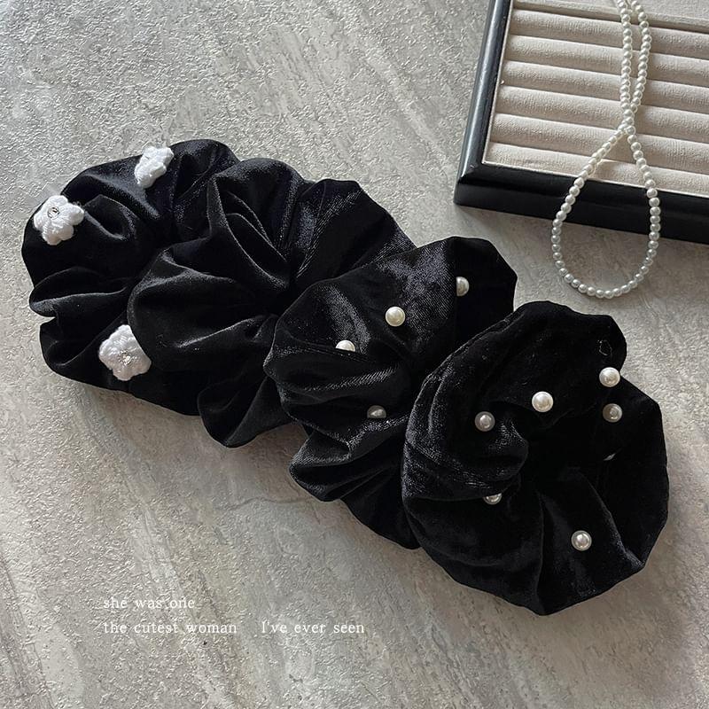 Floral / Faux Pearl / Plain Velvet Scrunchie (Various Designs) Product Image