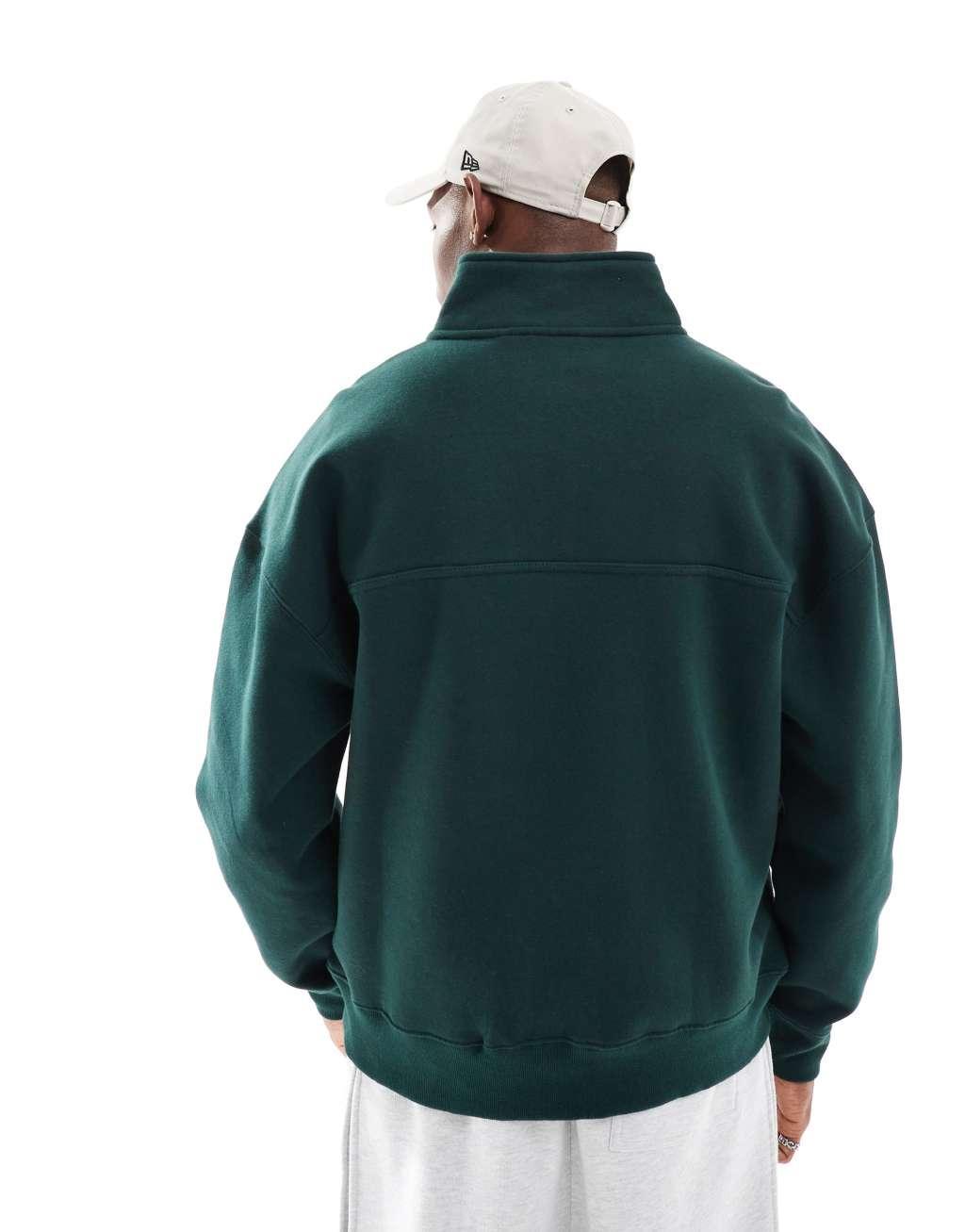 Pull&Bear 1/4 zip sweatshirt in bottle green Product Image