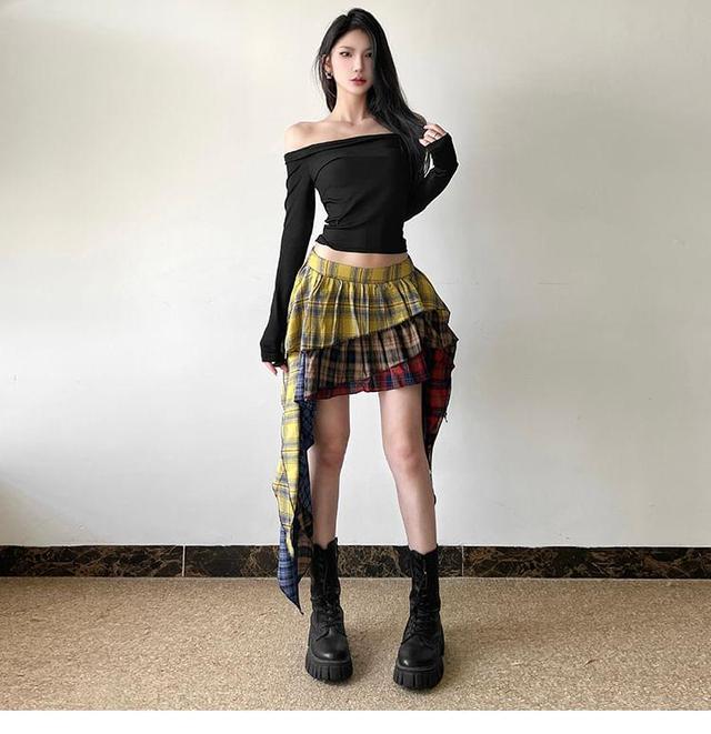 Mid Rise Plaid Asymmetrical Mini A-Line Skirt Product Image