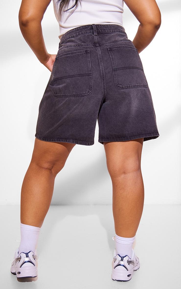 PRETTYLITTLETHING Plus Washed Black Basic Denim Shorts Product Image