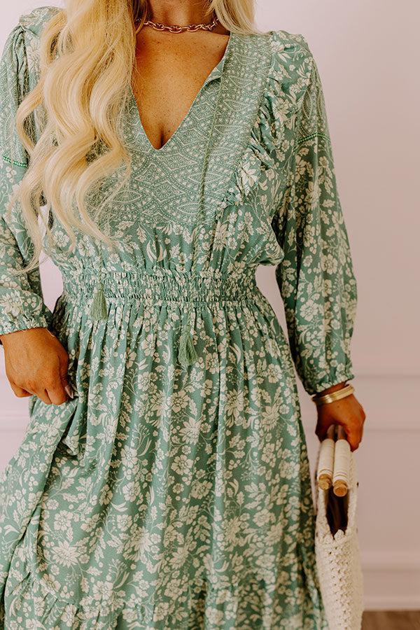 Farmers Market Meetup Floral Midi in Pear Curves Product Image