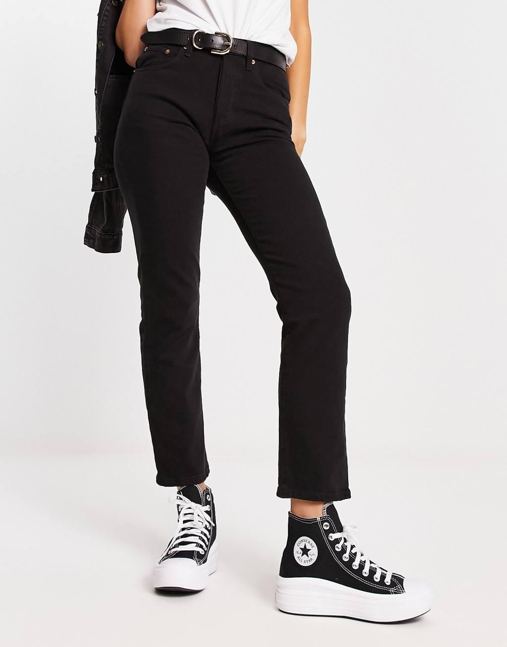 Levi's 501 straight fit crop jeans in black Product Image