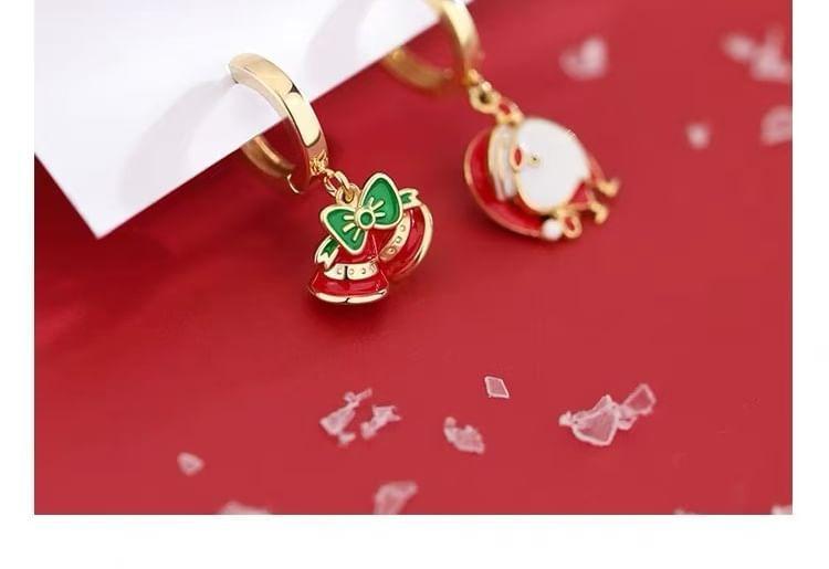 Christmas Drop Earring Product Image