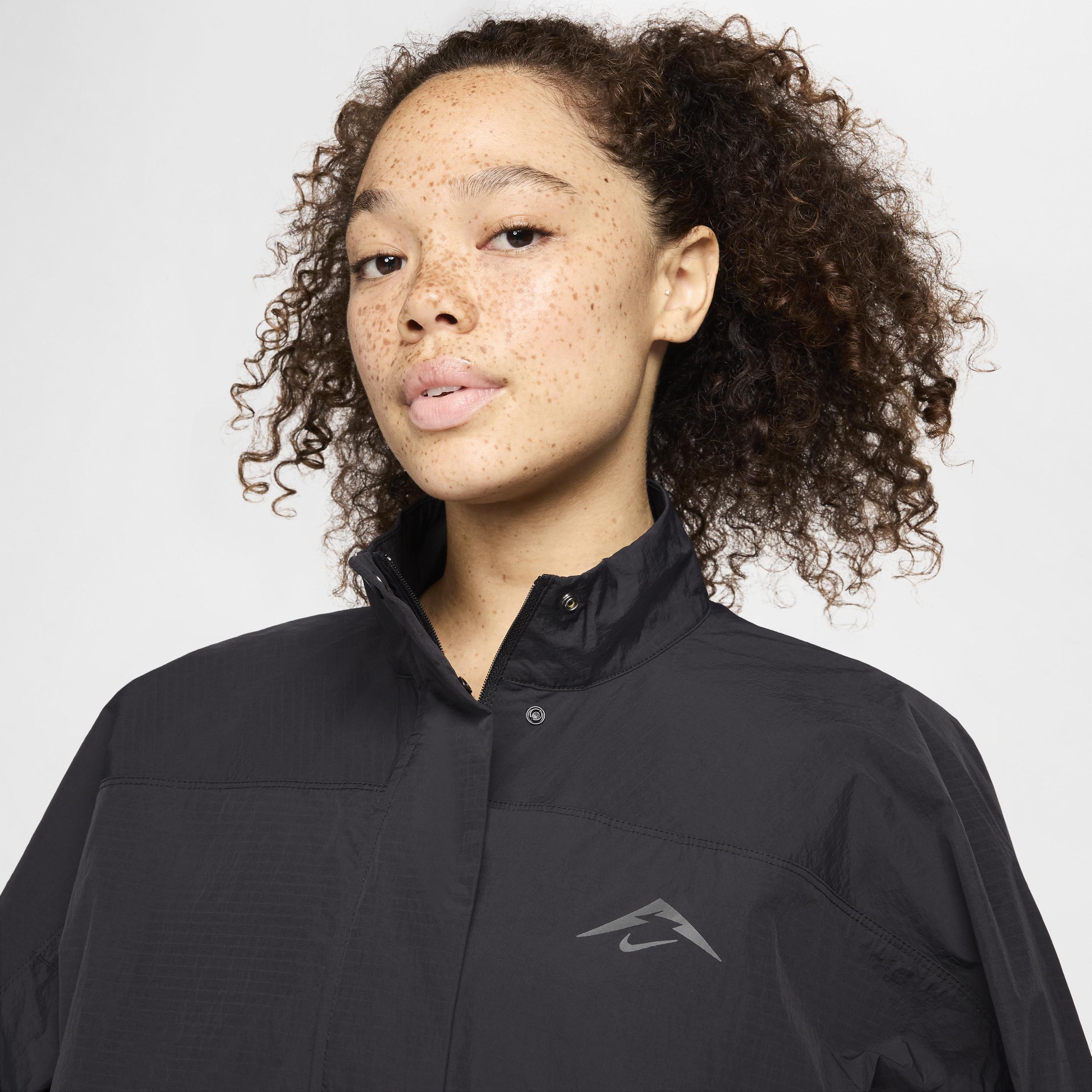 Nike Trail Women's Repel UV Running Jacket Product Image