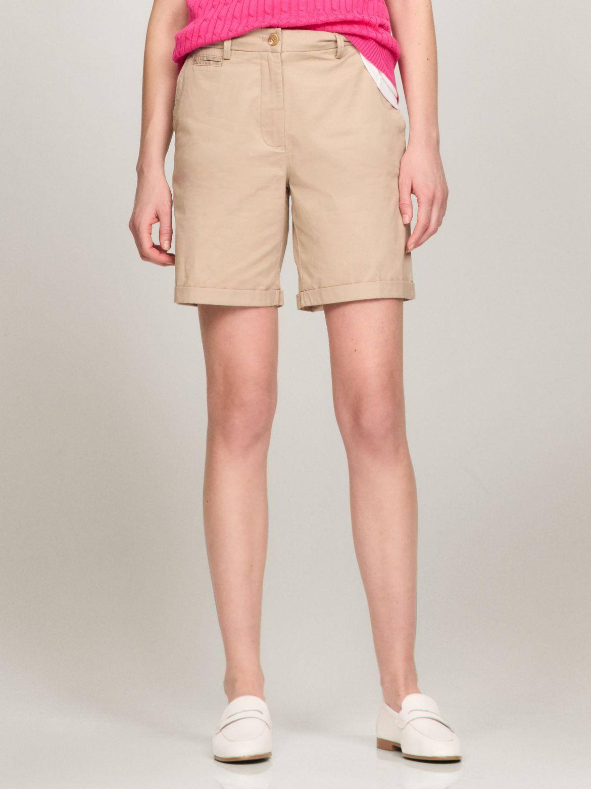 Tommy Hilfiger Women's Solid Stretch Cotton Chino 7" Short Product Image