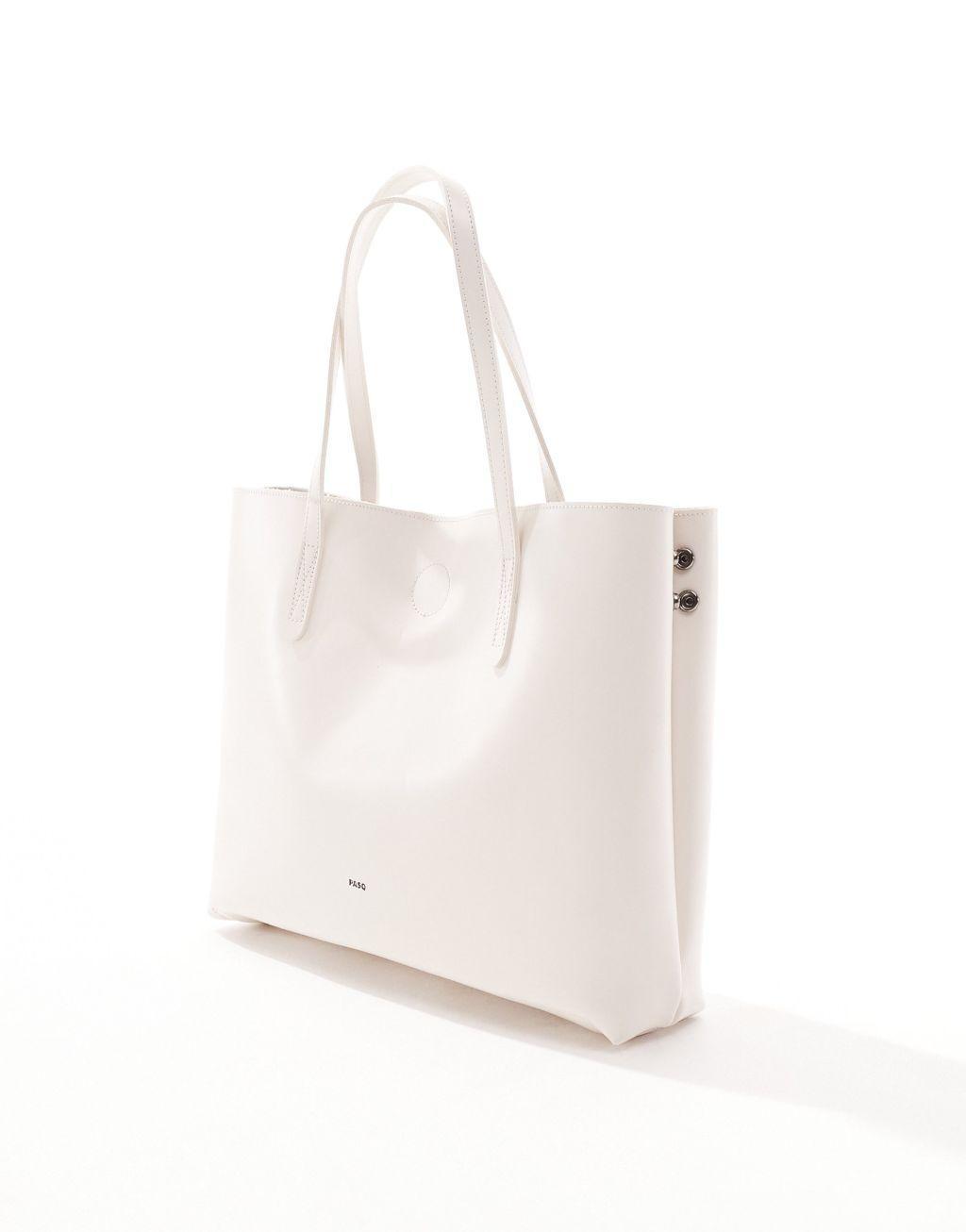 PASQ a-line tote bag in off white Product Image