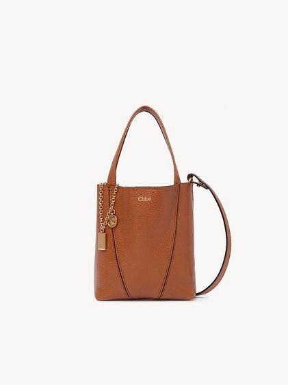 Small Chloé Spin tote bag in grained leather Product Image