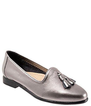 Trotters Liz Tassel Loafer Product Image