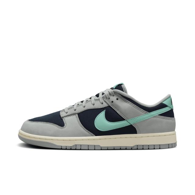 Nike Mens Dunk Low Retro Premium Shoes Product Image