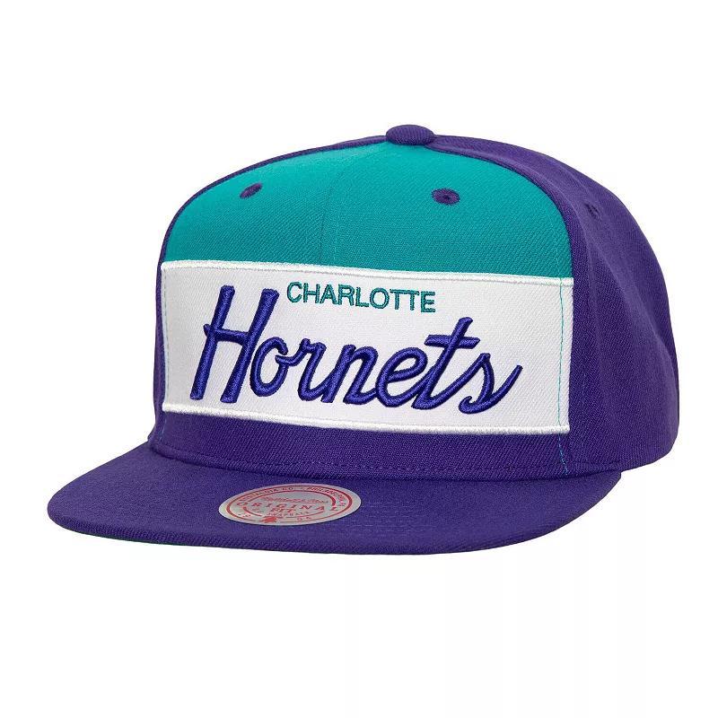 Mens Mitchell & Ness White Charlotte Hornets Retro Sport Color Block Script Snapback Hat - White Product Image