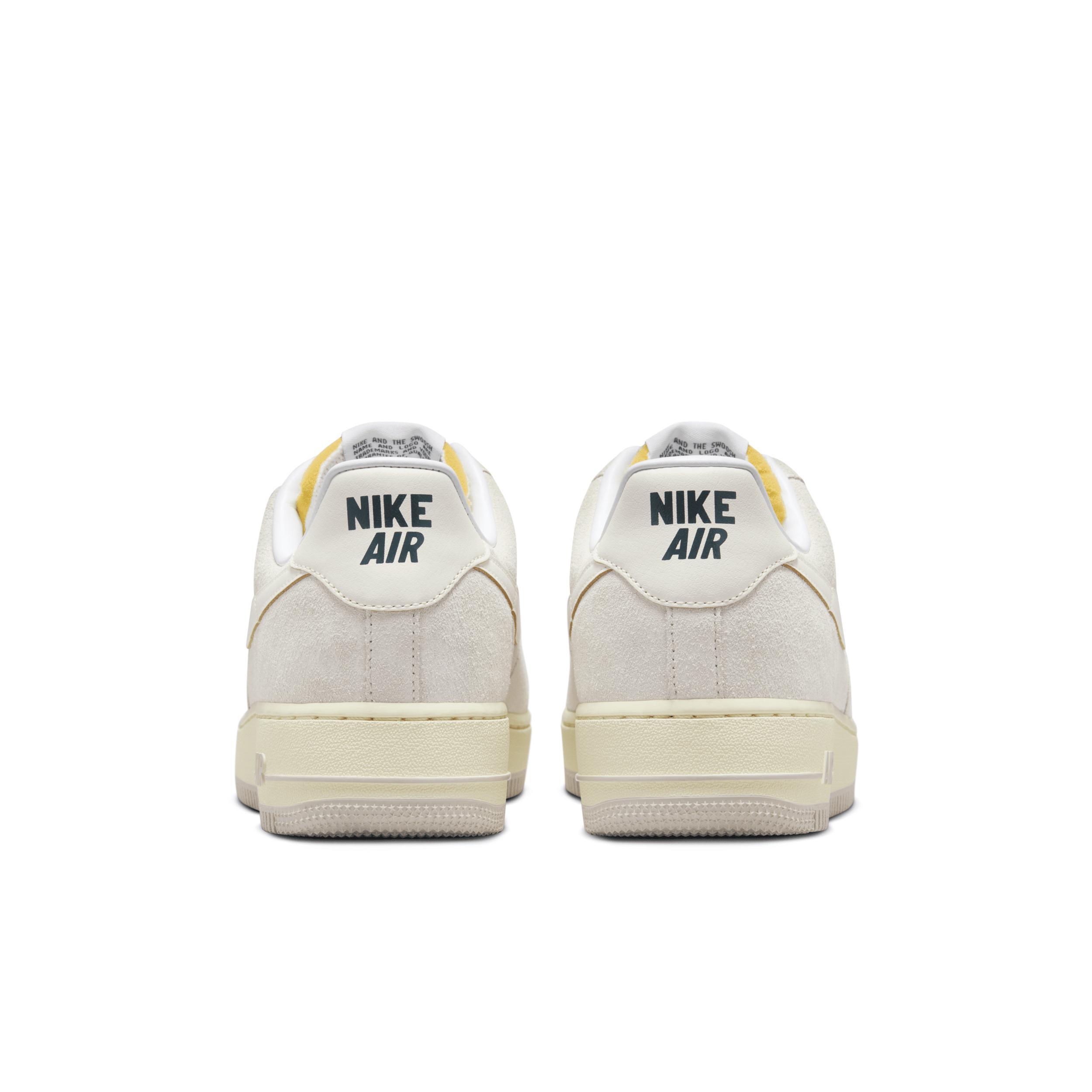 Nike Men's Air Force 1 '07 Shoes Product Image