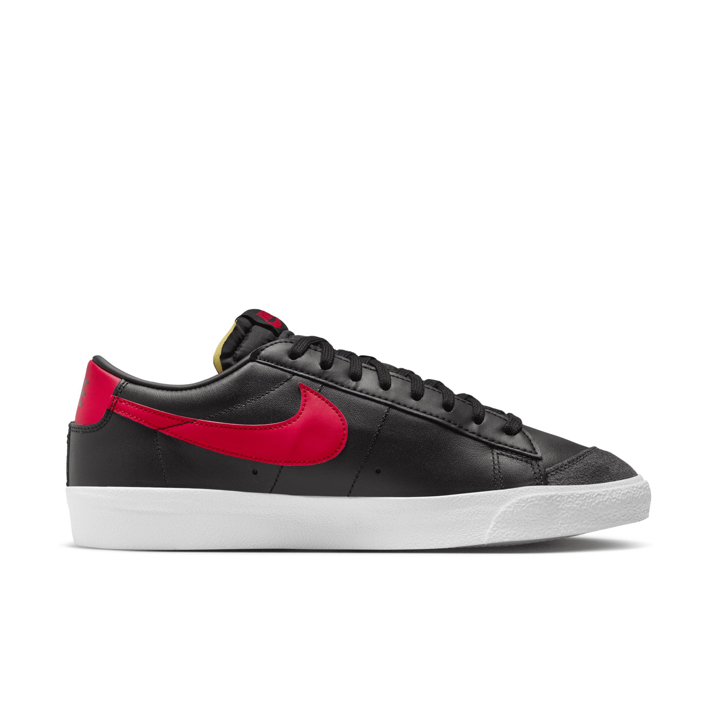 Nike Men's Blazer Low '77 Vintage Shoes Product Image