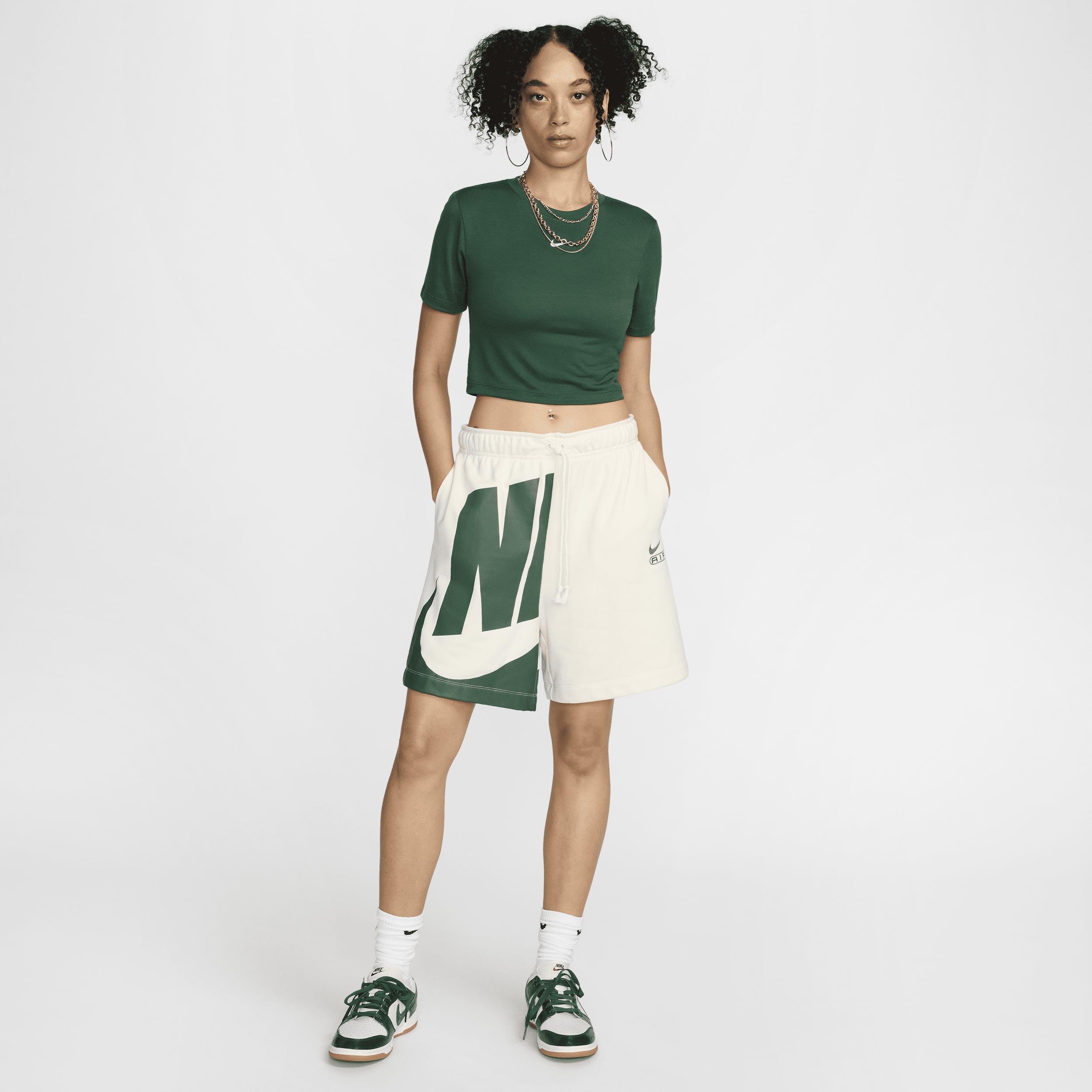 Women's Nike Sportswear Essential Slim Cropped T-Shirt Product Image