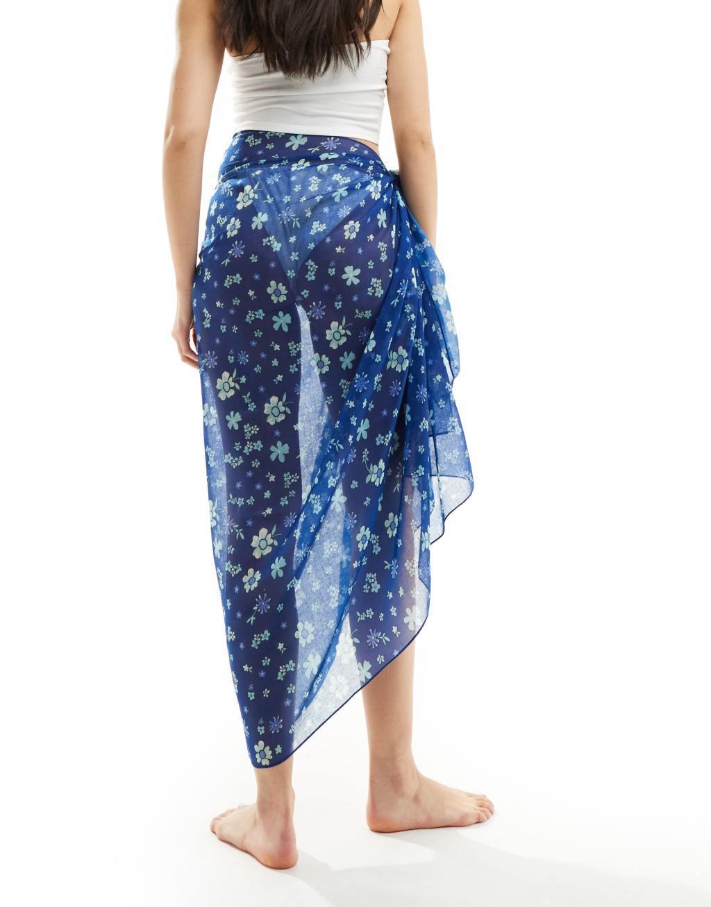 Cotton On sarong with carry bag set in blue tropical floral  Product Image