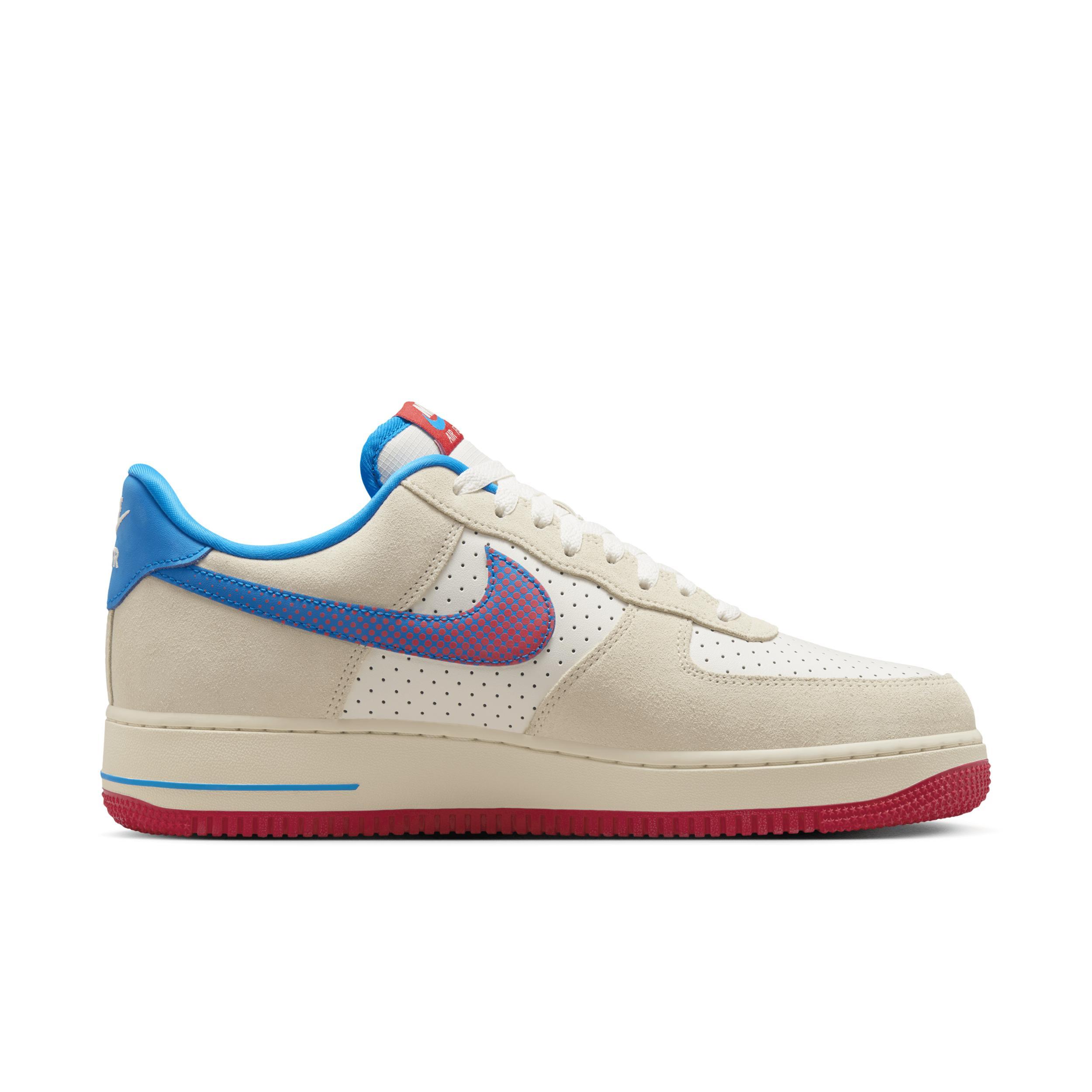 Nike Men's Air Force 1 '07 LV8 Shoes Product Image