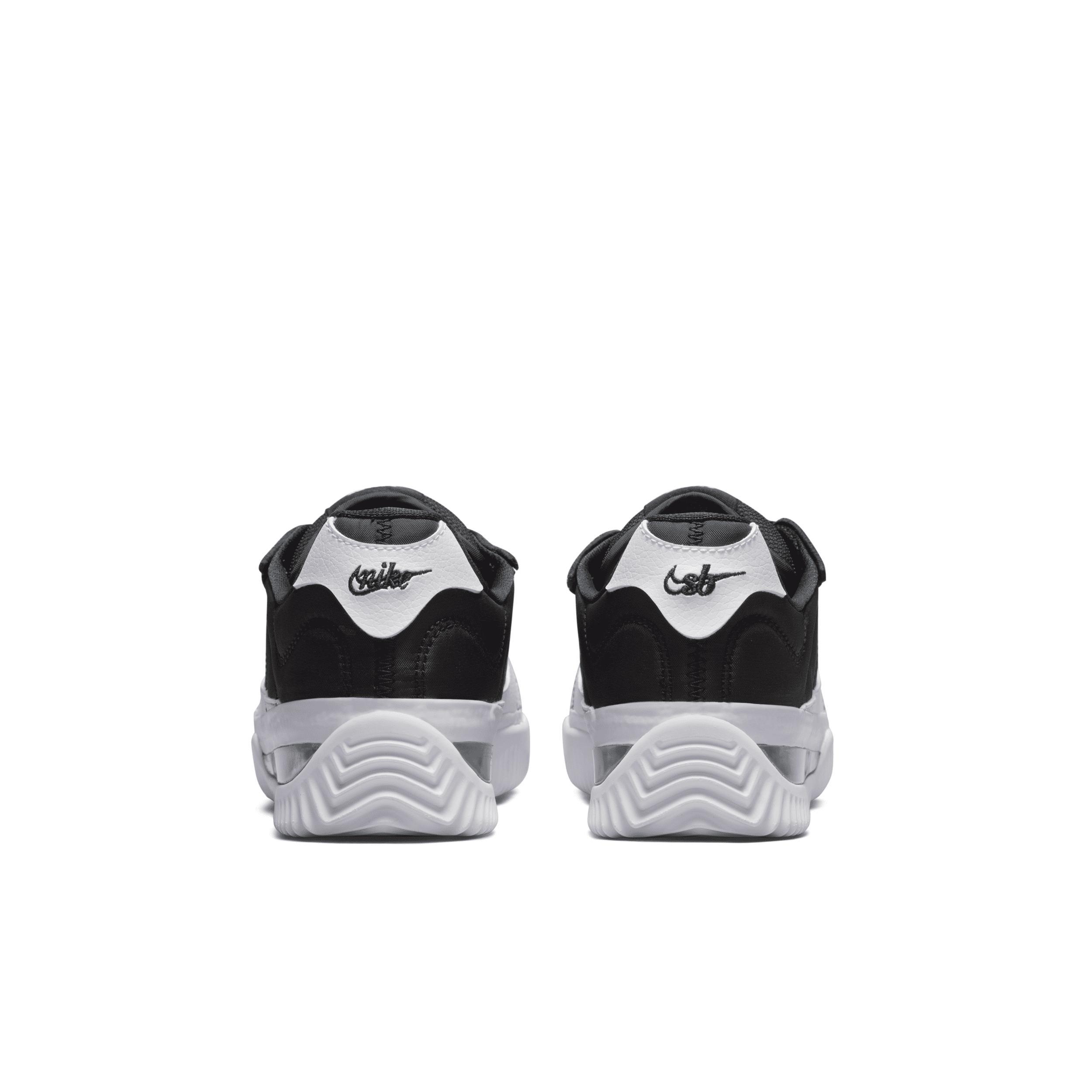 Nike Men's BRSB Skate Shoes Product Image