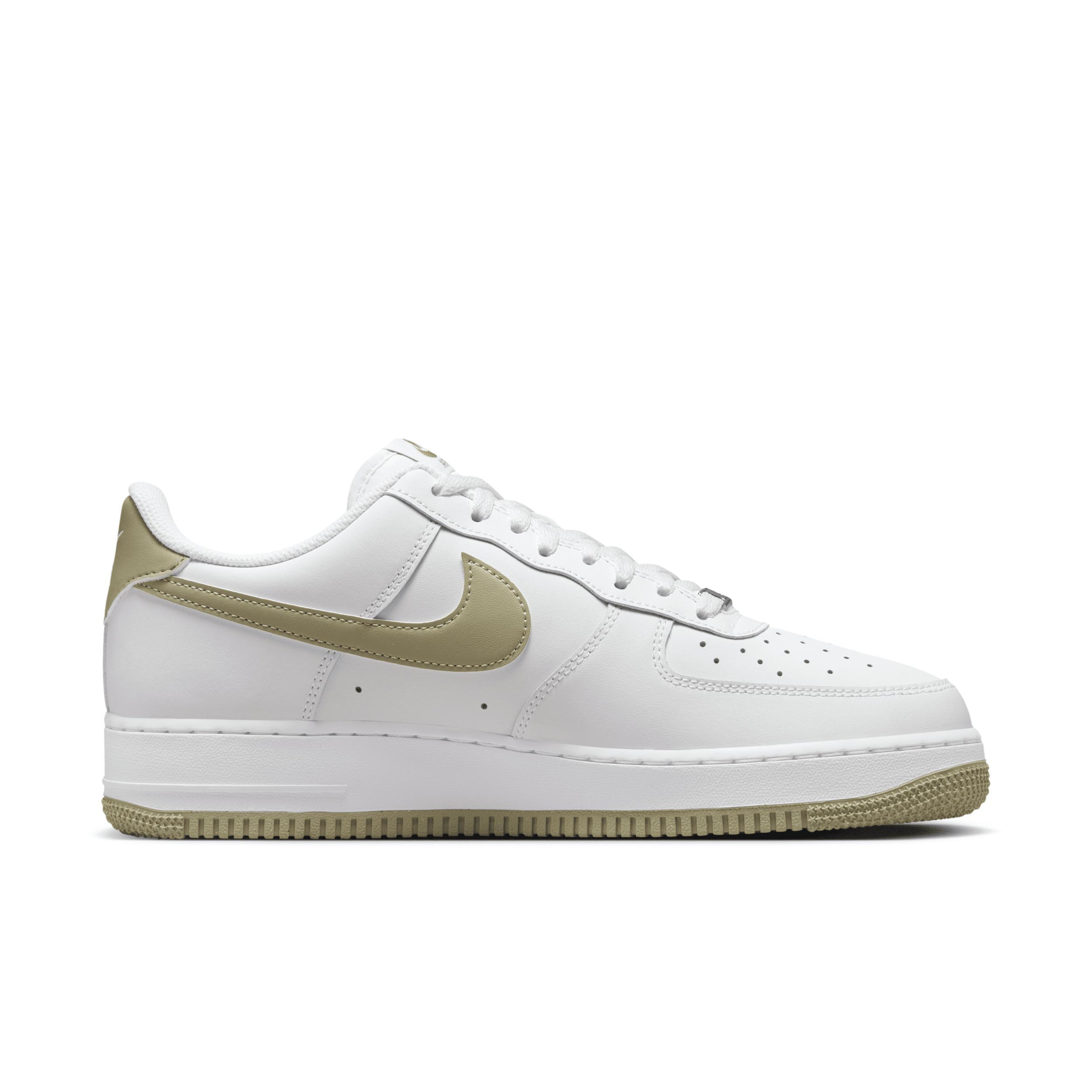 Nike Men's Air Force 1 '07 Shoes Product Image