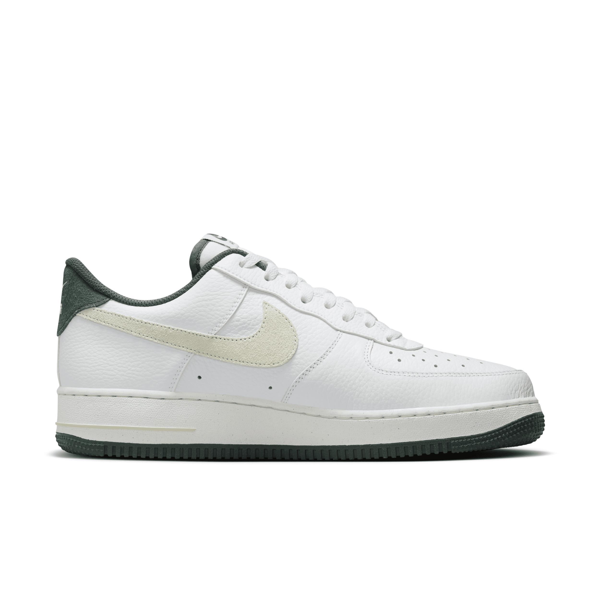 Mens Nike Air Force 1 07 LV8 Casual Shoes Product Image