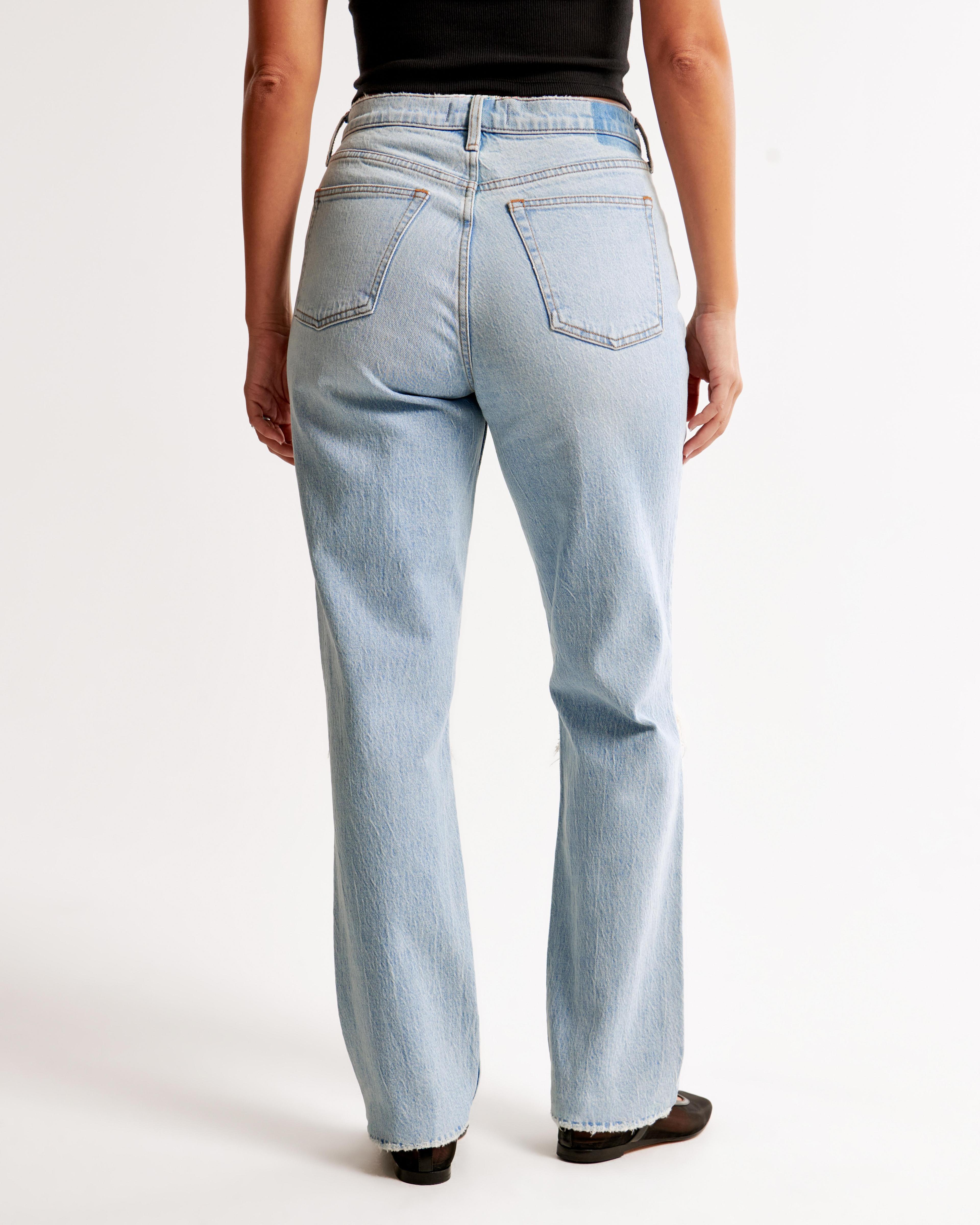 Curve Love Mid Rise 90s Straight Jean Product Image