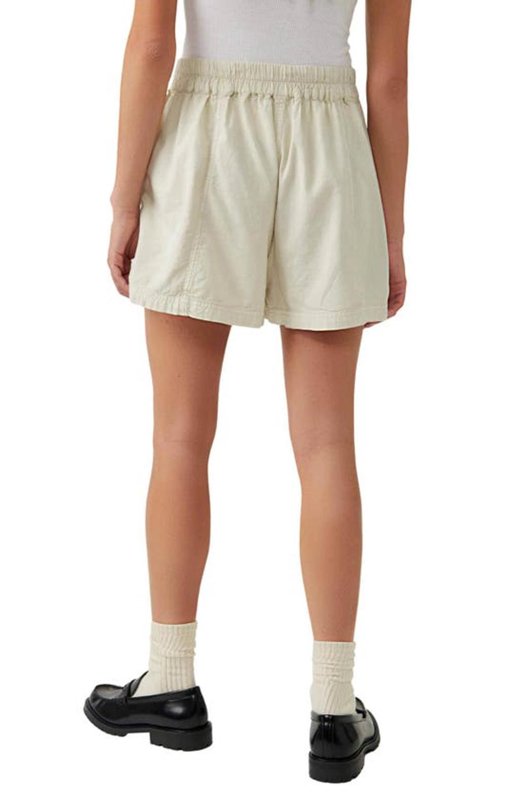 Get Free Cotton Blend Poplin Shorts In Beige Product Image