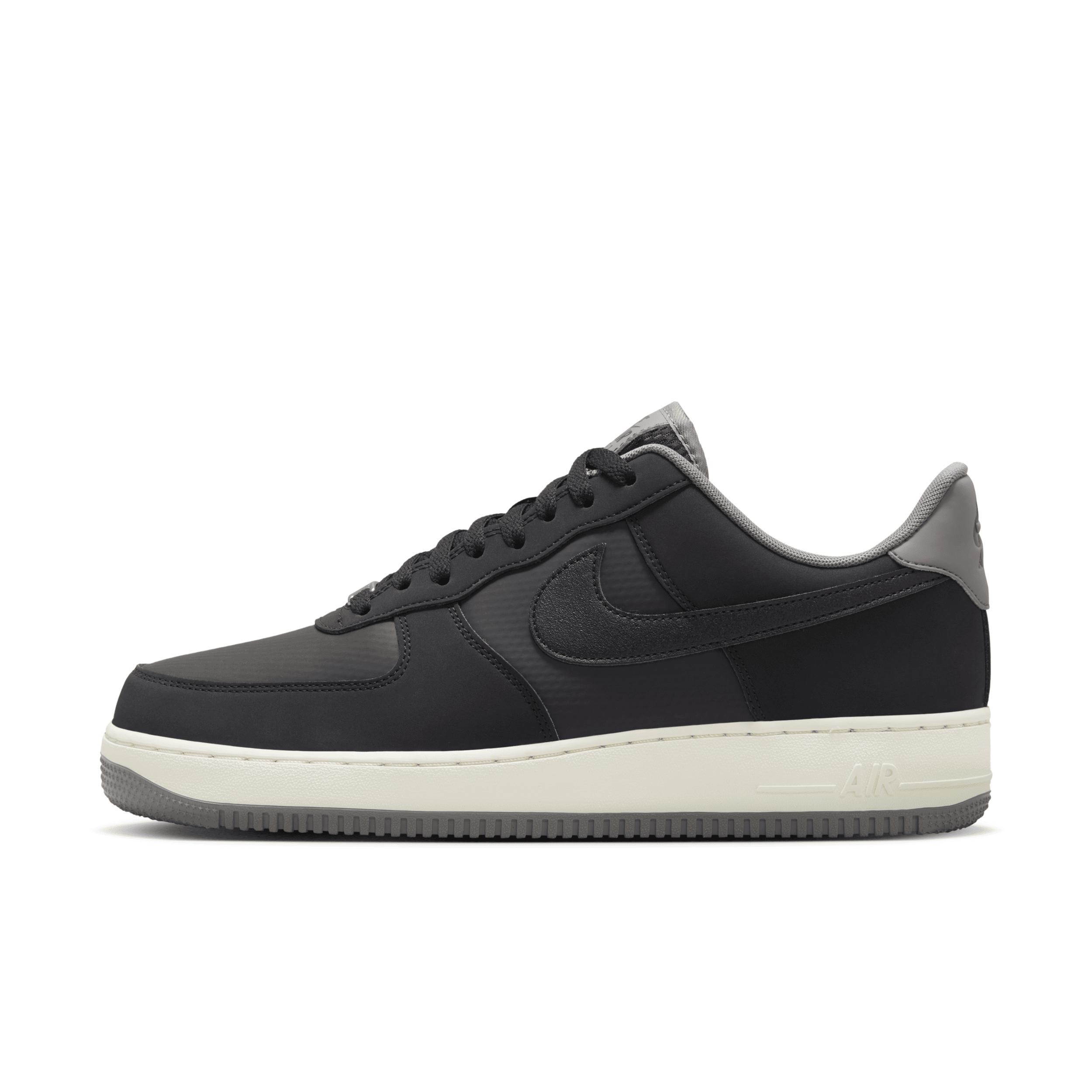 NIKE Men's Air Force 1 '07 Lv8 Winterized Shoes In Black Product Image