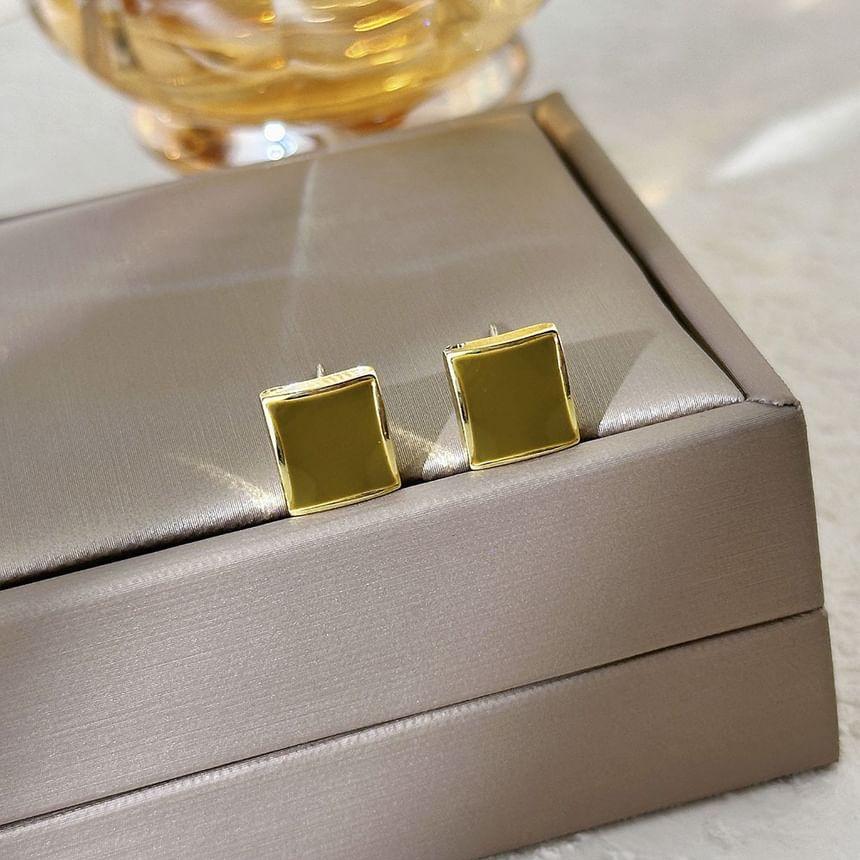 Square Stud Earring Product Image