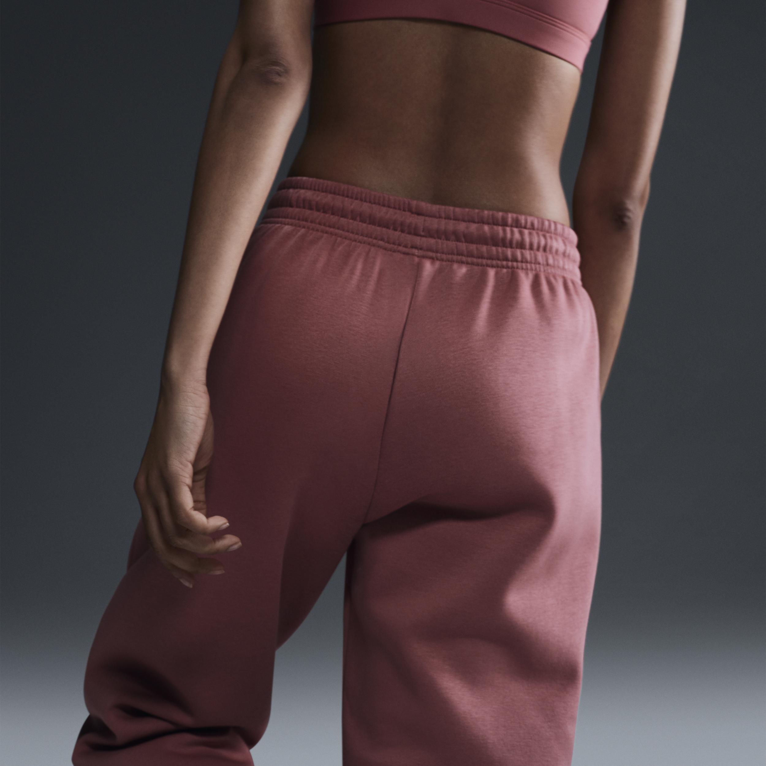 Women's Nike Sportswear Phoenix Fleece High-Waisted Oversized Sweatpants Product Image