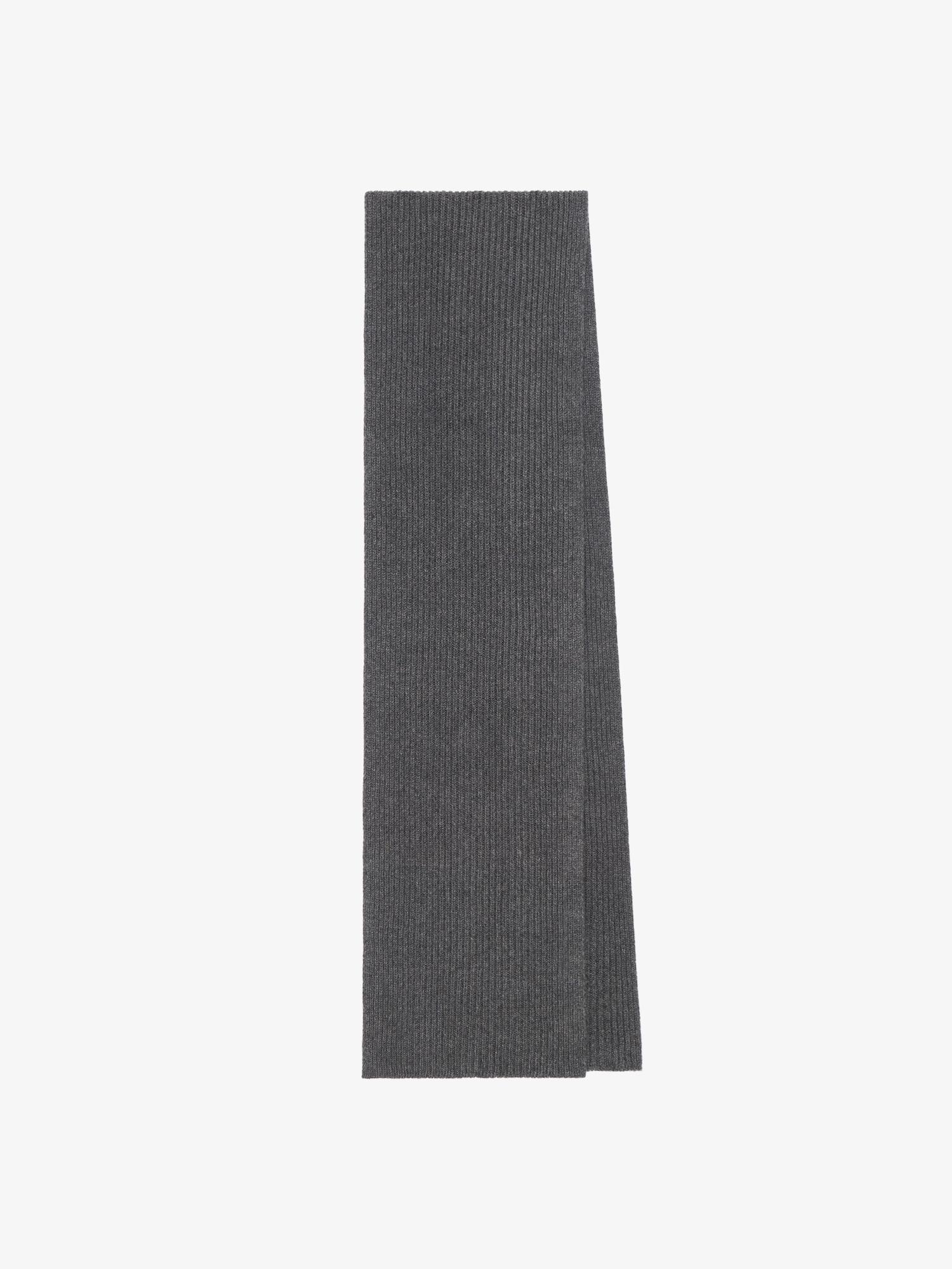 Scarf in wool and cashmere Product Image