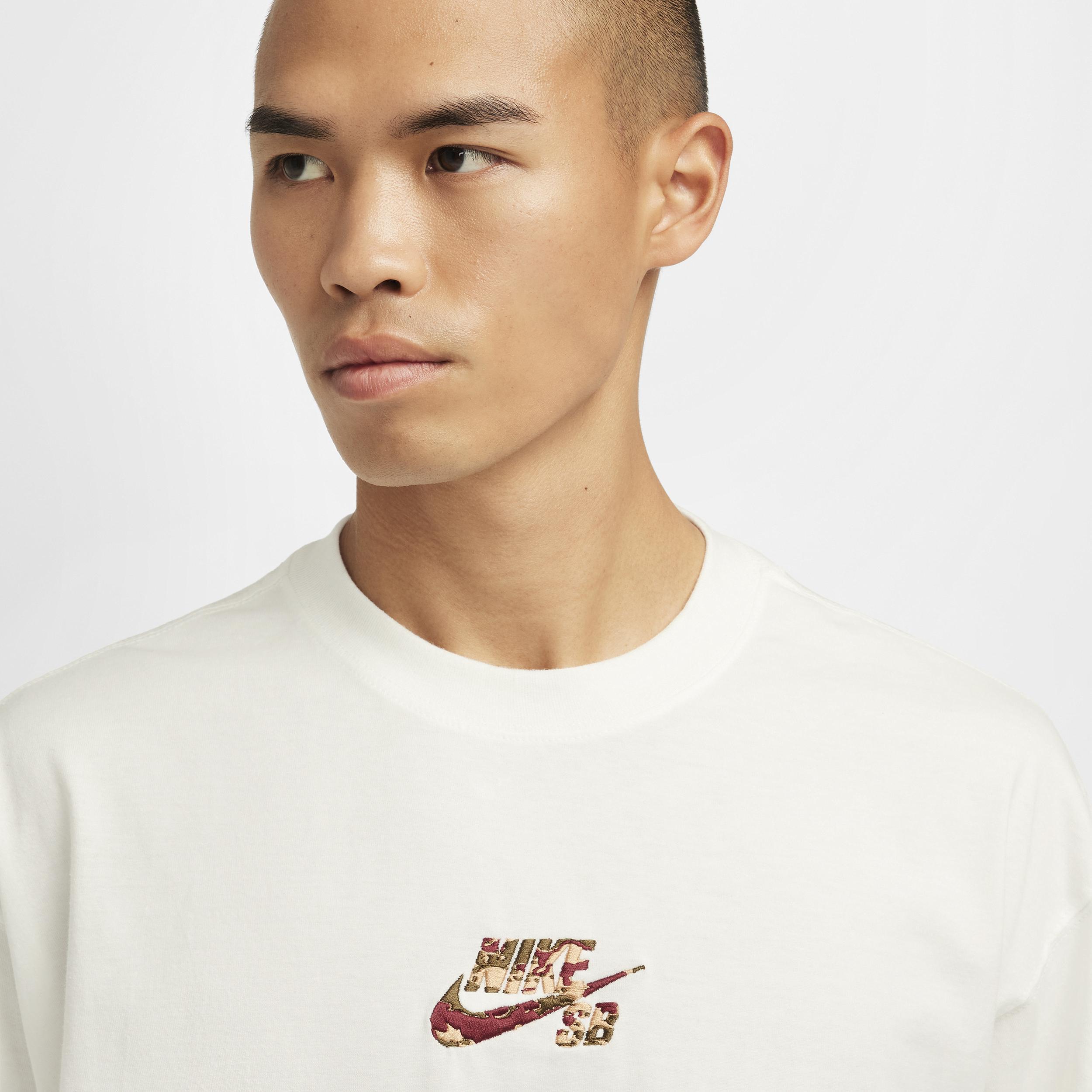 Men's Nike Sportswear Max90 T-Shirt Product Image