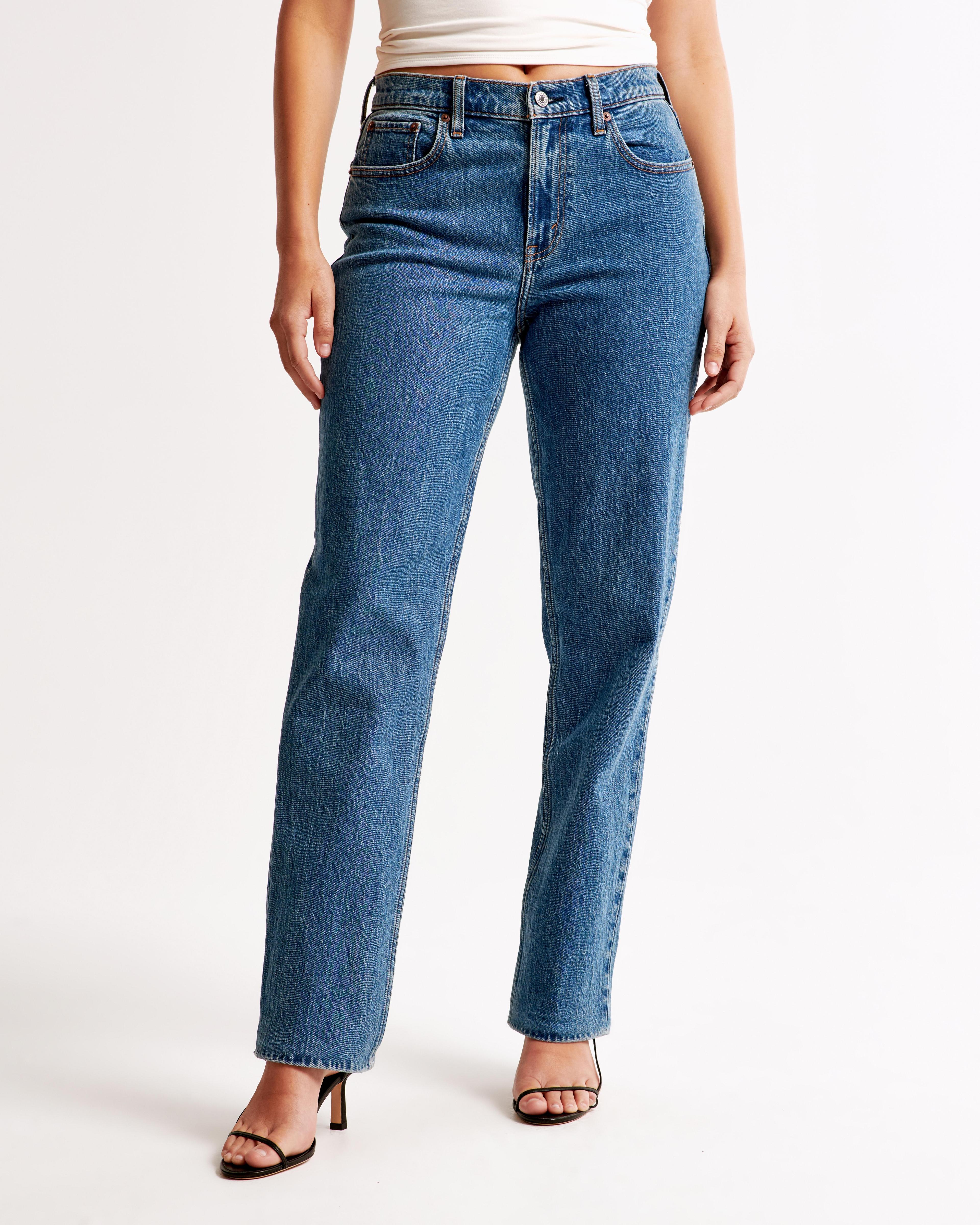 Curve Love Mid Rise 90s Straight Jean Product Image