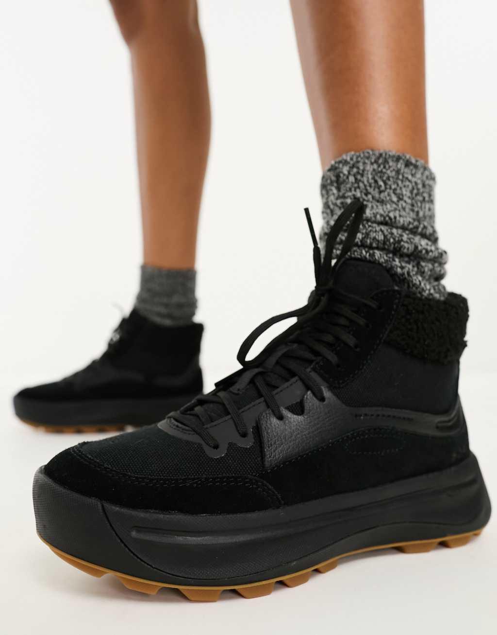 Sorel Ona 503 Mid Cozy boots in black Product Image