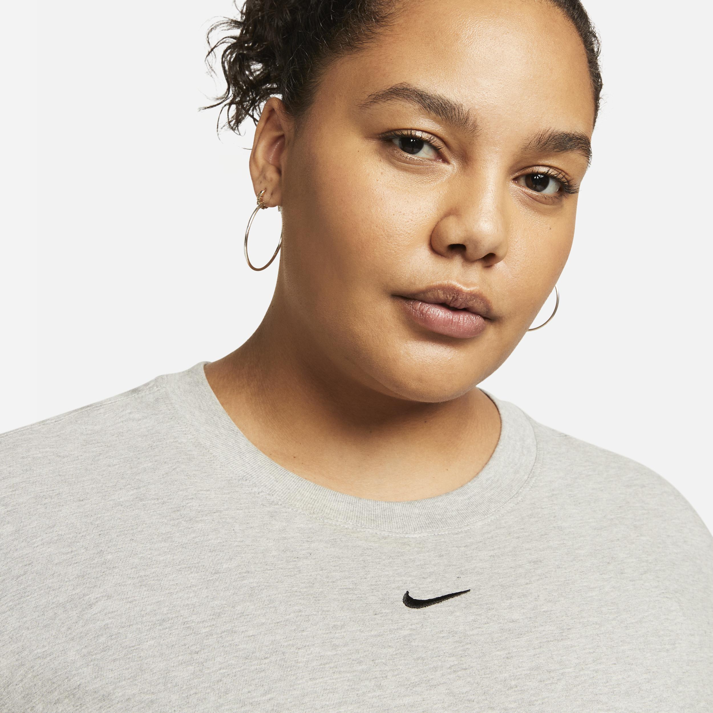 Women's Nike Sportswear Essential T-Shirt (Plus Size) Product Image