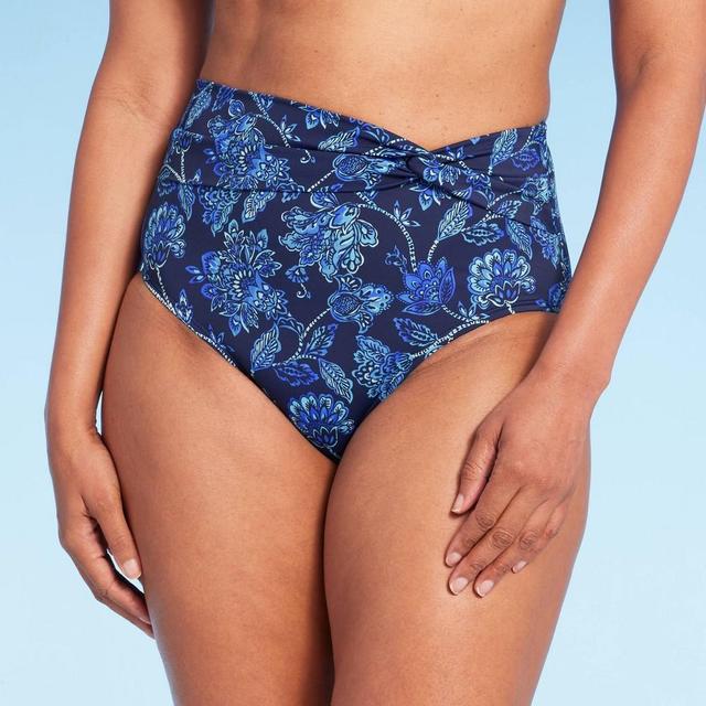 Lands End Womens UPF 50 Full Coverage Floral Print High Waist Twist-Front Bikini Bottom - Blue XS Product Image