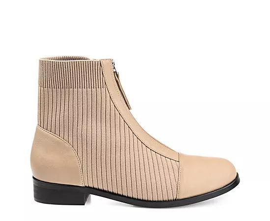 Journee Collection BEXLIE Women's Shoes Product Image