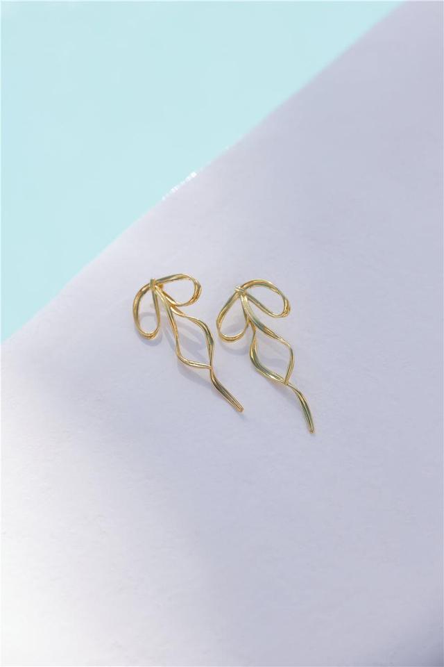 Coquette Earrings Gold Product Image