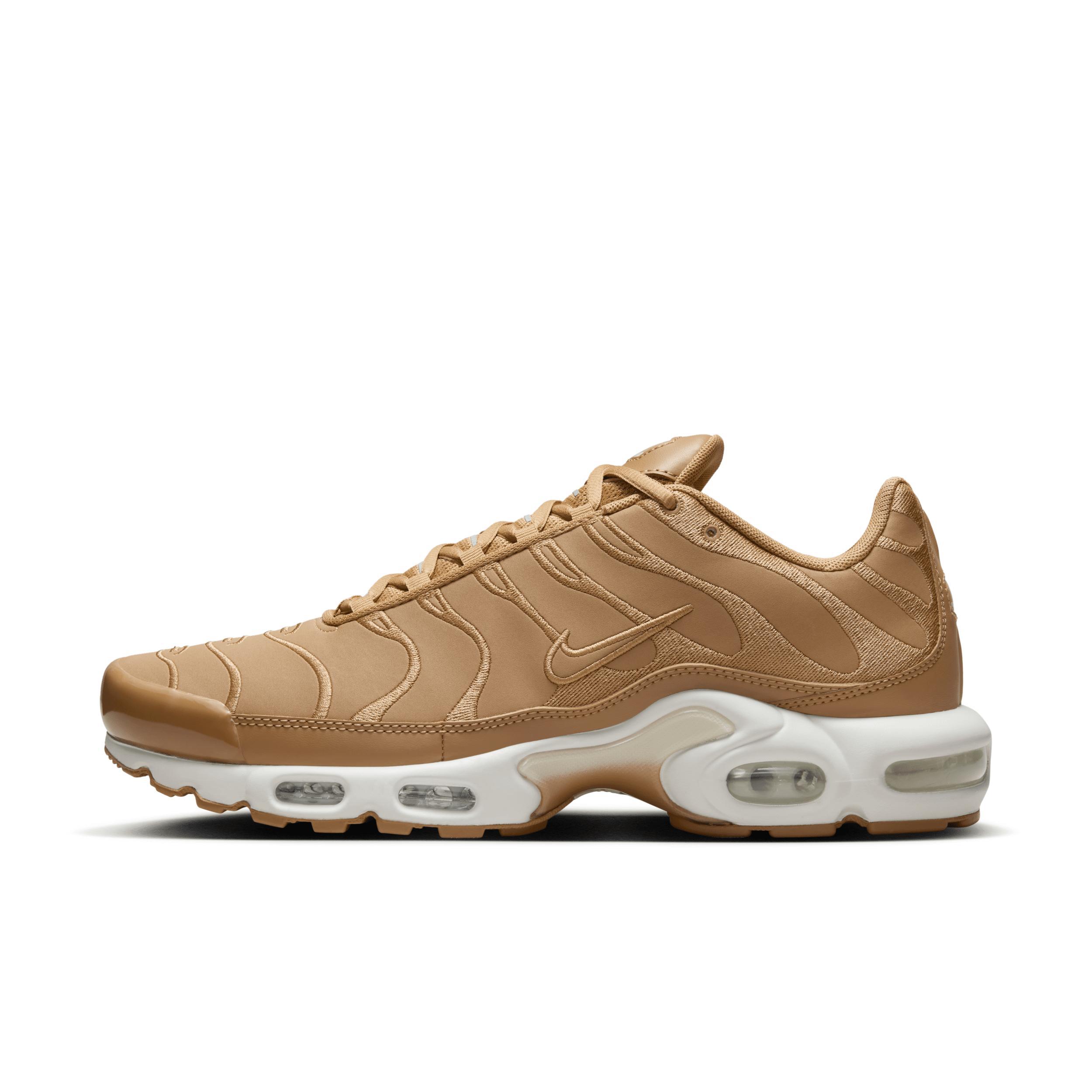 Nike Men's Air Max Plus Shoes Product Image