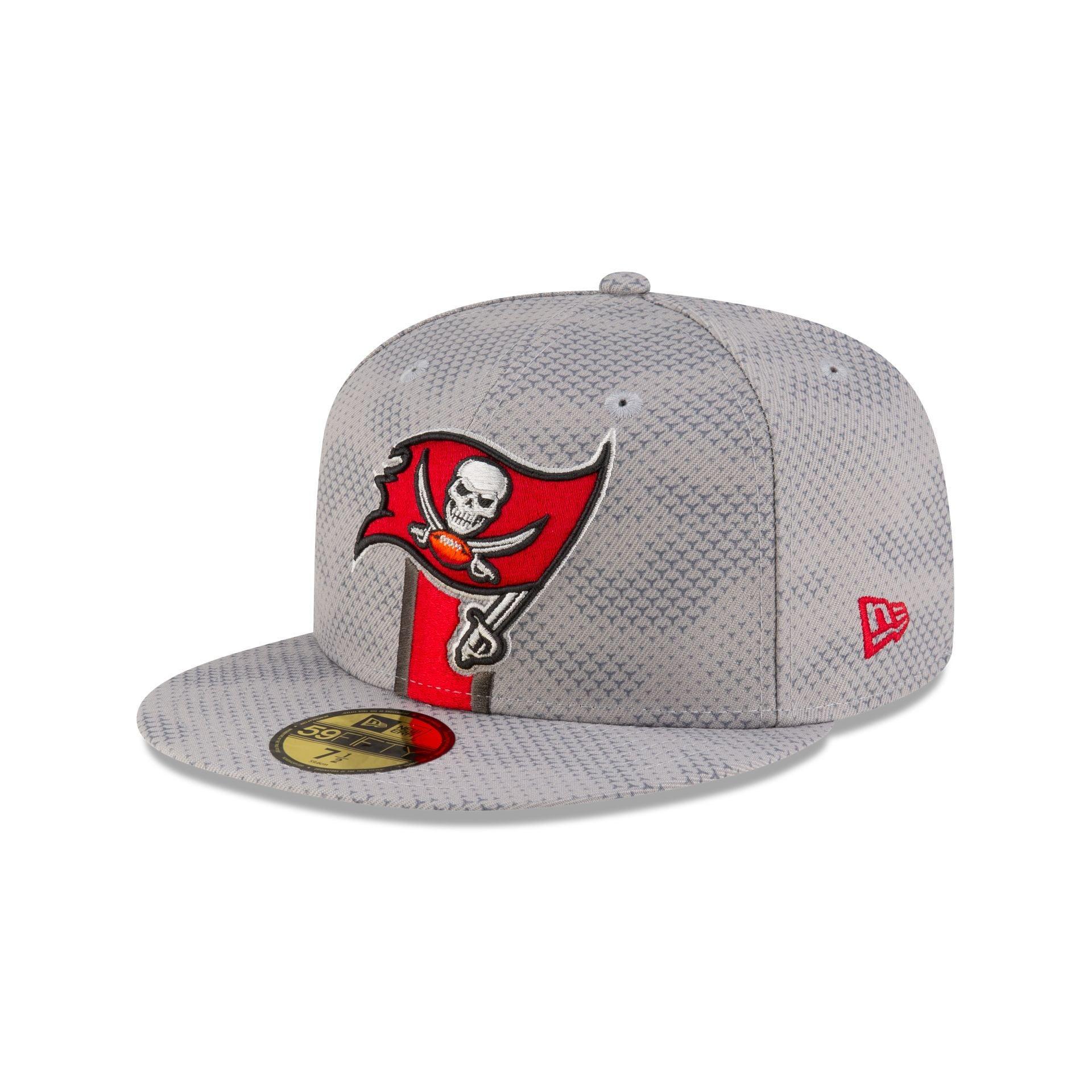 Tampa Bay Buccaneers 2024 Sideline Gray 59FIFTY Fitted Hat Male Product Image